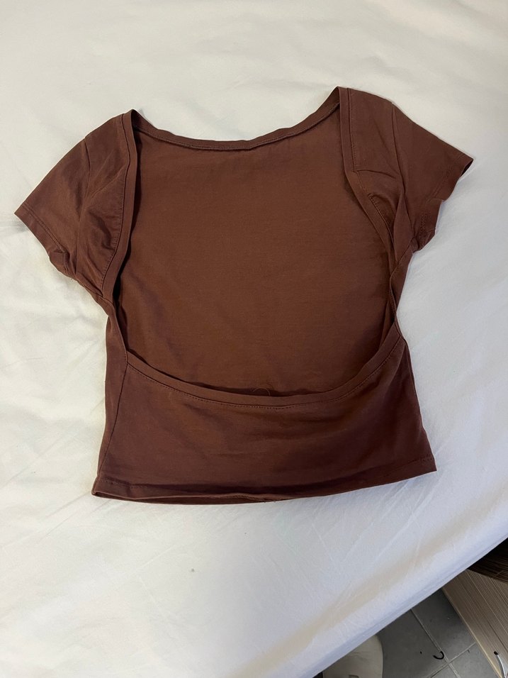 Kadın sırt dekolteli tişört - Görsel 2