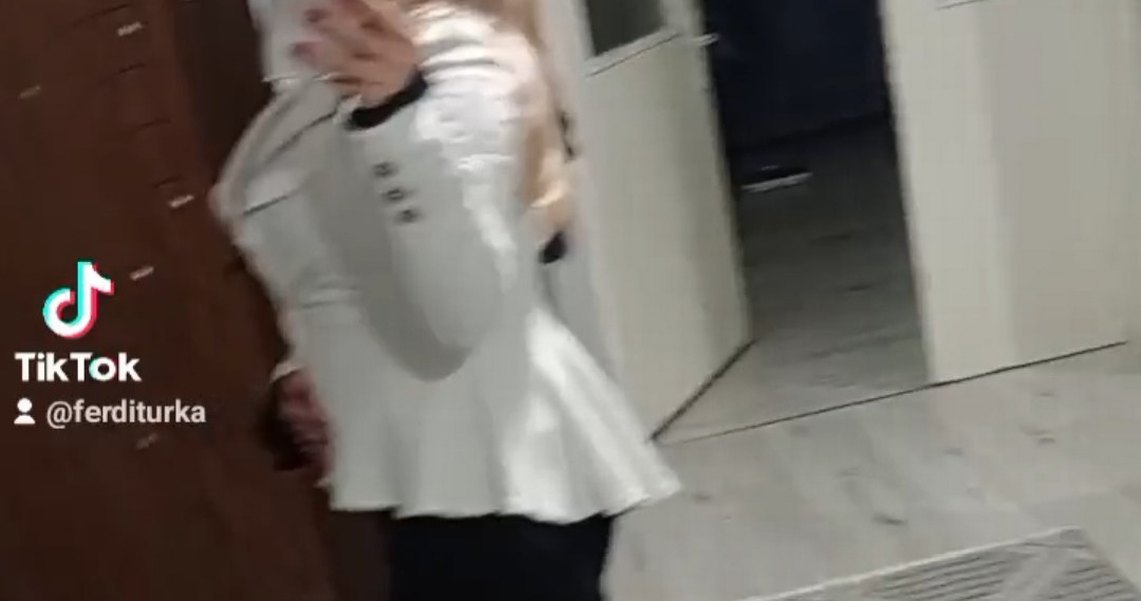 Düğmeli Beyaz Kadın Blazer Ceket - Görsel 2