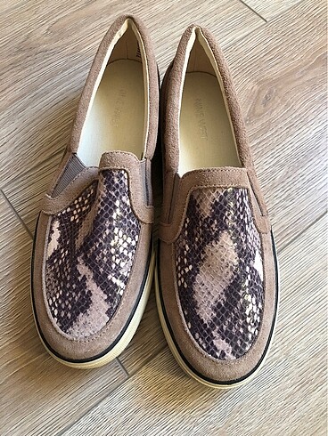 39,5 / Çok iyi durumda / Nine West