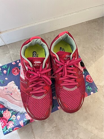Skechers koşu ayakkabısı
