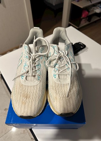 42 Beden Beyaz Adidas Bağcıklı Erkek Spor Ayakkabı