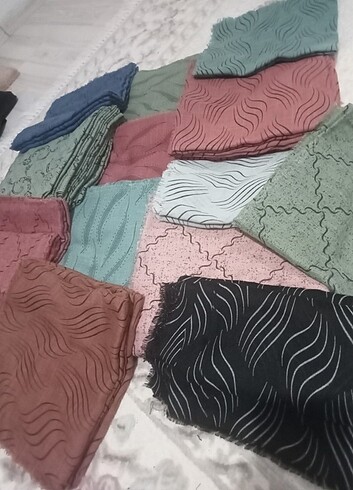 Desenli eşarp modelleri sıfır  - Görsel 4