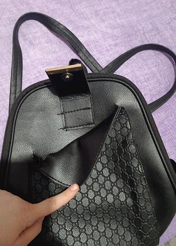 Zara Siyah Deri Kadın Sırt Çantası - Görsel 4