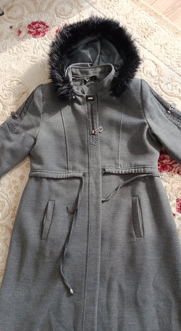 Gri Uzun Kürklü Kadın Kaban - Görsel 2