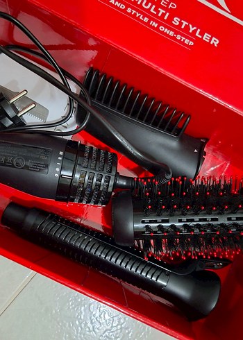 Revlon Gri One-Step Saç Şekillendirici