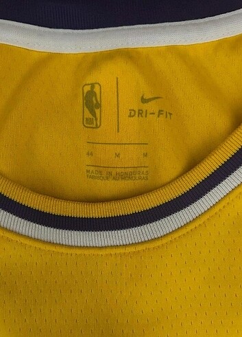 m Beden Lebron james jersey