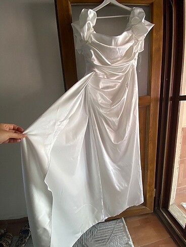 Nikah Elbisesi