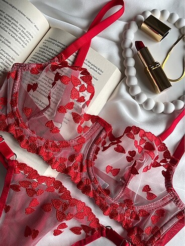 diğer Beden Kırmızı Kalp Detaylı Bralet Takım