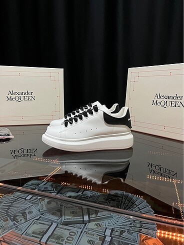 Alexander McQueen 37-39-40 mevcuttur