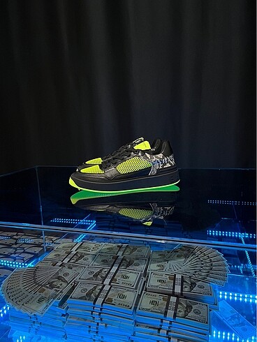 Balmain 39-44 arası tüm numaralar mevcuttur