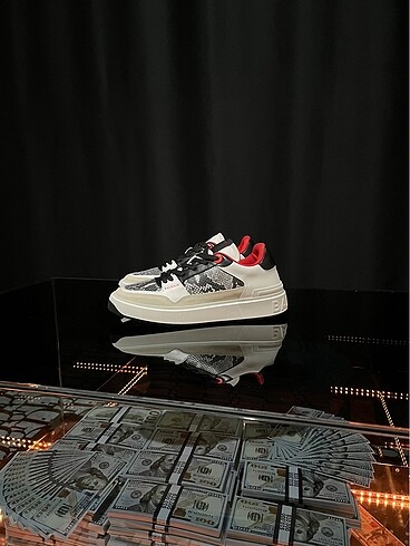 Balmain 39-44 arası tüm numaralar mevcuttur