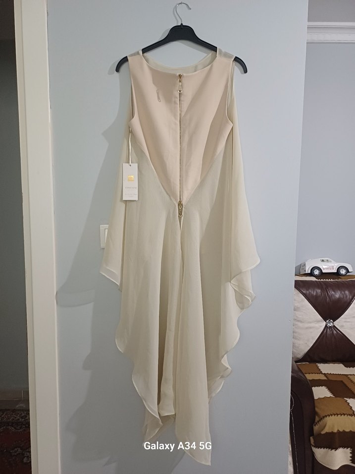 Bej Uzun Kolsuz Kadın Abiye Elbise - Görsel 2