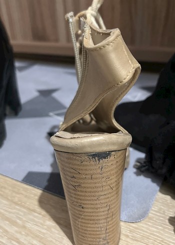 Bej Deri Kadın Dolgu Topuklu Sandalet - Görsel 5