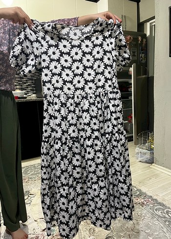 Çiçek Desenli Midi Kadın Elbise - Görsel 2