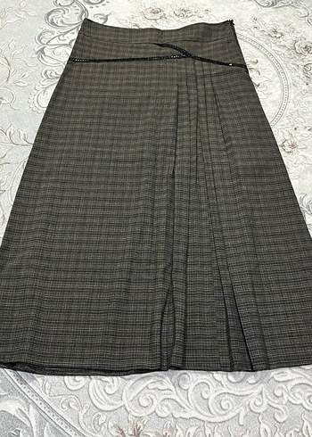 Gri Pileli Kadın Uzun Etek - Görsel 2