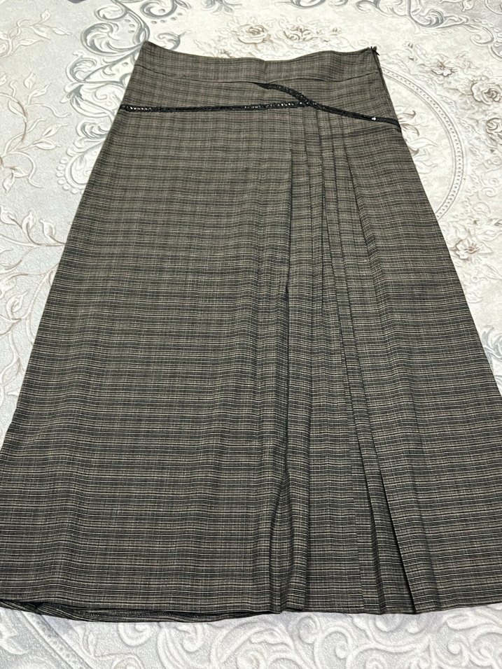 Gri Pileli Kadın Uzun Etek - Görsel 3