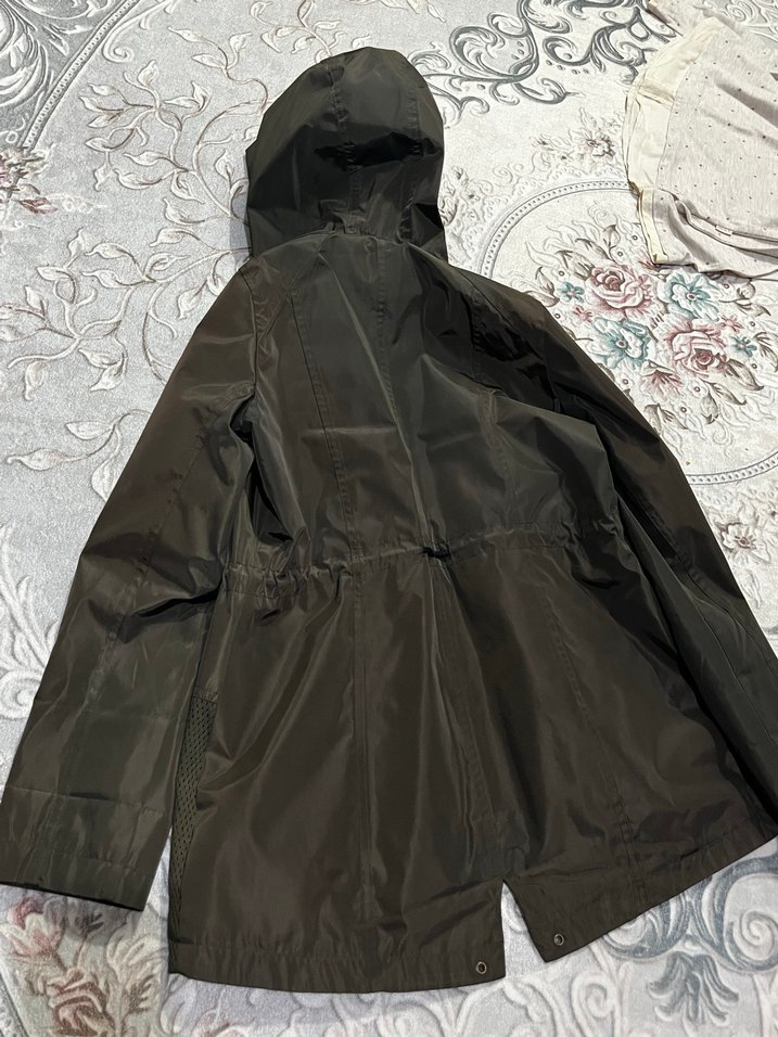 Kadın  Kapüşonlu Fermuarlı Ceket s ve m de uyumlu dur - Görsel 2