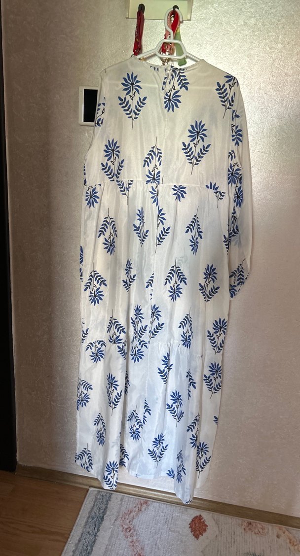 Uzun Beyaz Bohem Desenli Elbise - Görsel 4