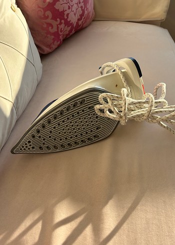 Tefal marka buharlı ütü - Görsel 3