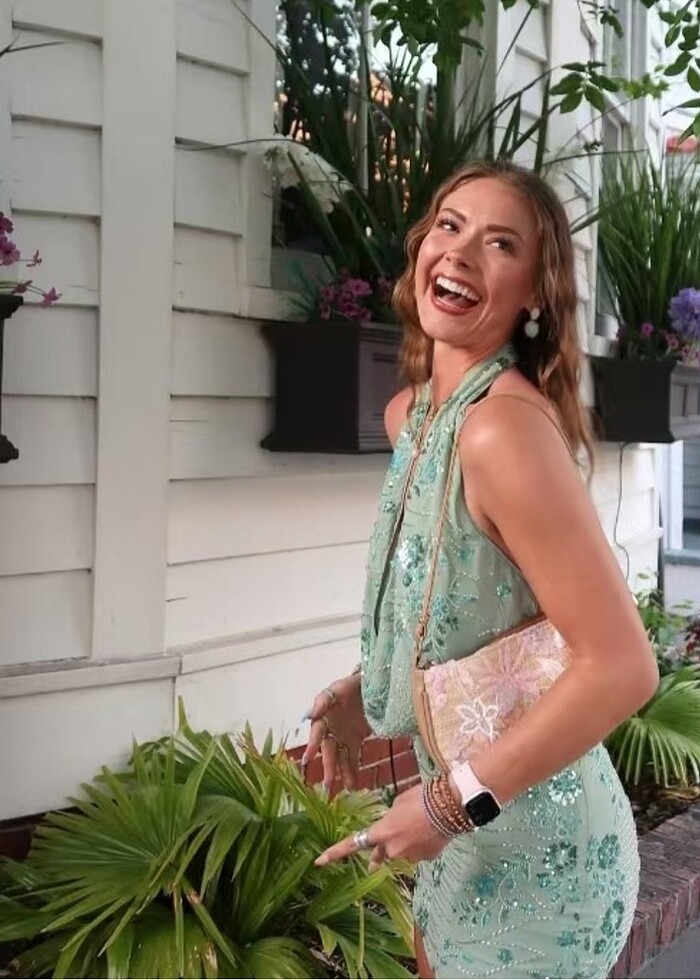 Pul Boncuk İşlemeli Tasarım Elbise - Görsel 2