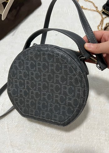 Siyah Baskılı Deri Yuvarlak Kadın Çanta - Görsel 2