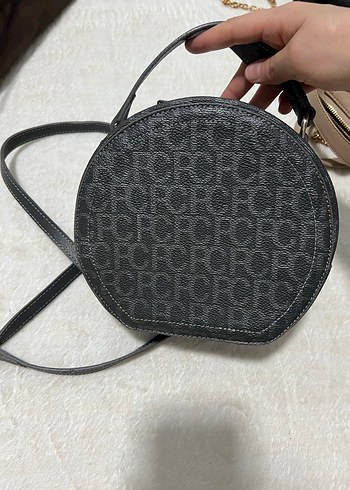 Siyah Baskılı Deri Yuvarlak Kadın Çanta - Görsel 4