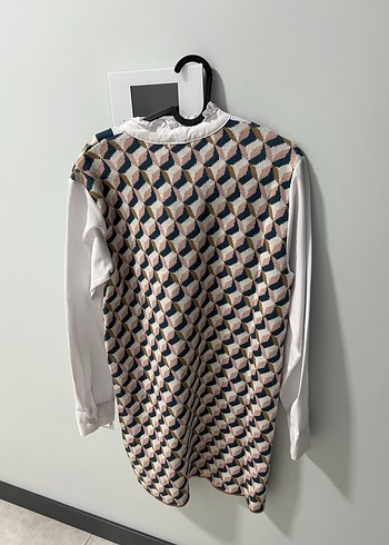 Pastel Renkli Desenli V Yaka Kadın Süveter - Görsel 3