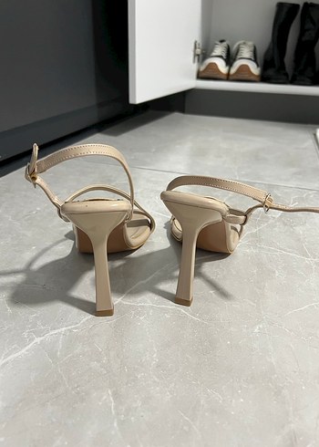 Bej Minimalist Topuklu Kadın Sandalet - Görsel 2