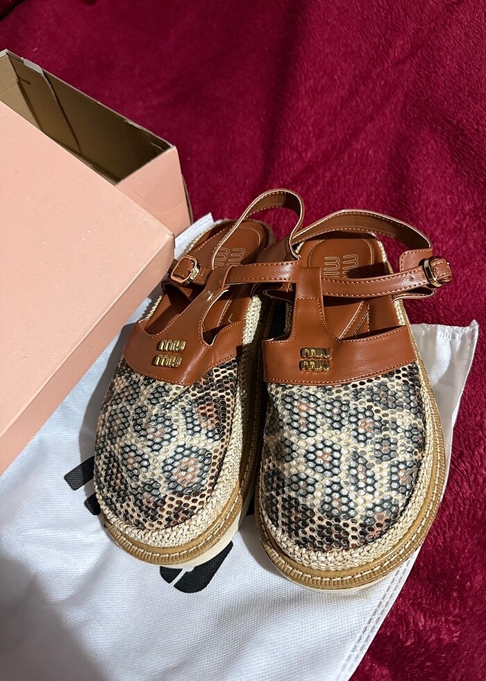 MİU MİU ORJİNAL HİÇ GİYİLMEDİ - Görsel 3