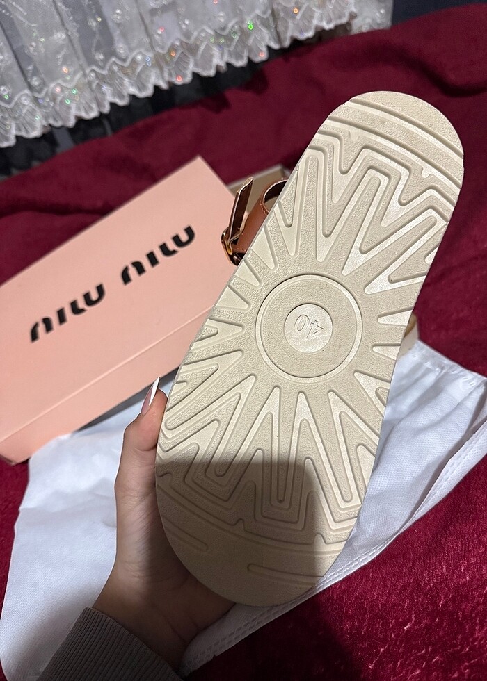 MİU MİU ORJİNAL HİÇ GİYİLMEDİ - Görsel 4