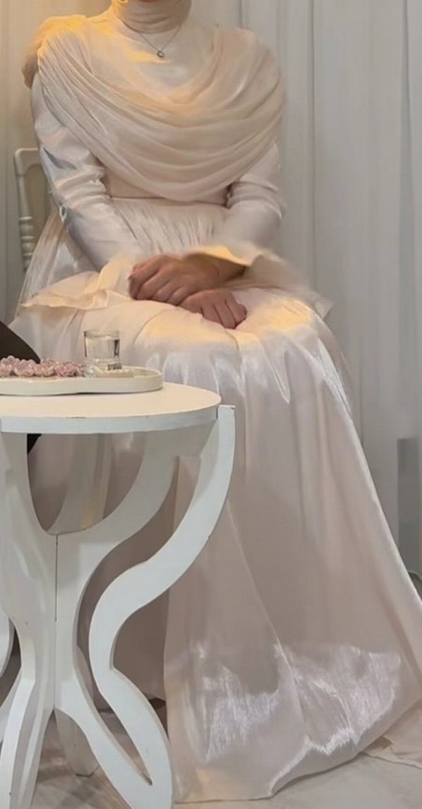 Bej Uzun Kollu Bohem Kadın Abiye Elbise - Görsel 2