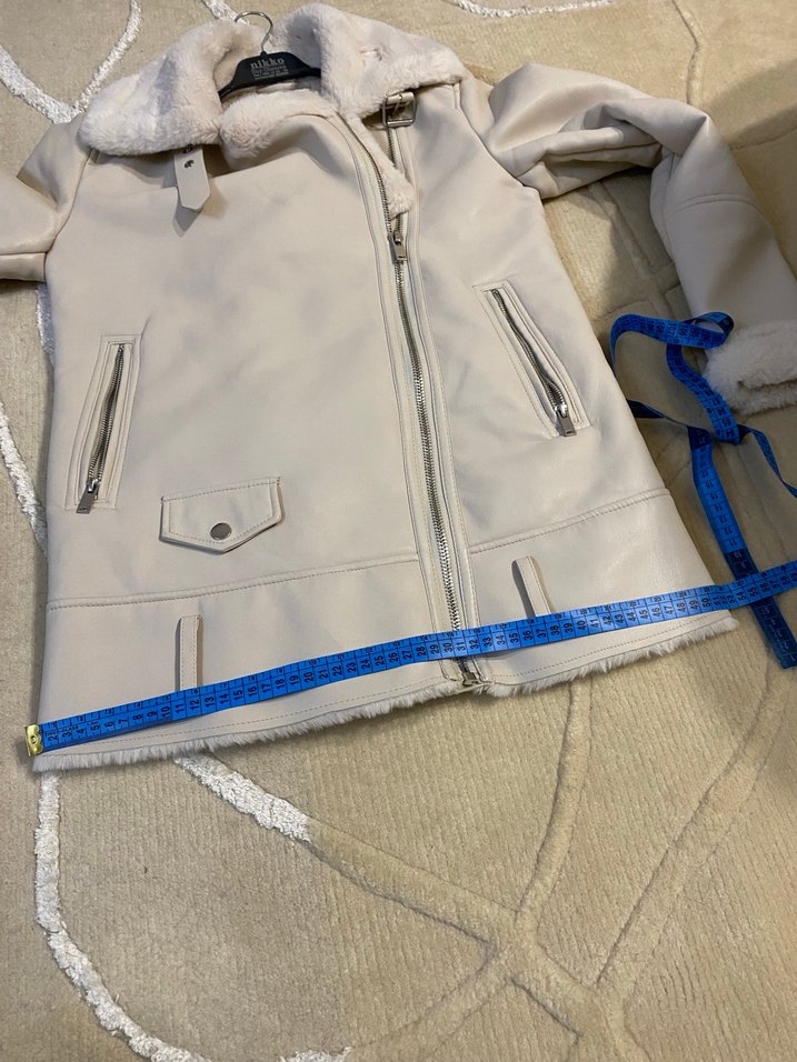 Stradivarius Krem Rengi İçi Kürklü Suni Deri Mont - Görsel 4