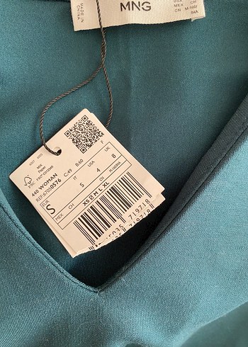 Yeni-etiketli Mango V-Yaka Yeşil Mini Kadın Elbise - Görsel 3