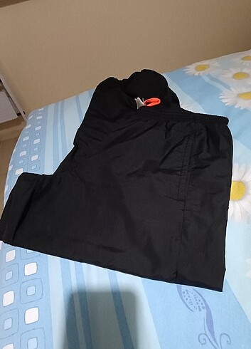 Adidas Eşefmon