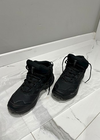 Adidas su geçirmez bot - Görsel 3