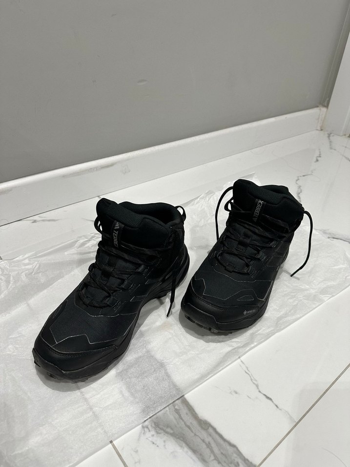 Adidas su geçirmez bot - Görsel 3