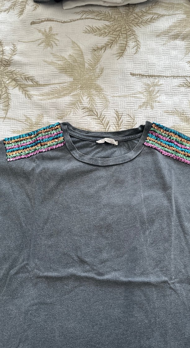 Kadın Gri Kısa Kollu Payetli Tişört - Görsel 2