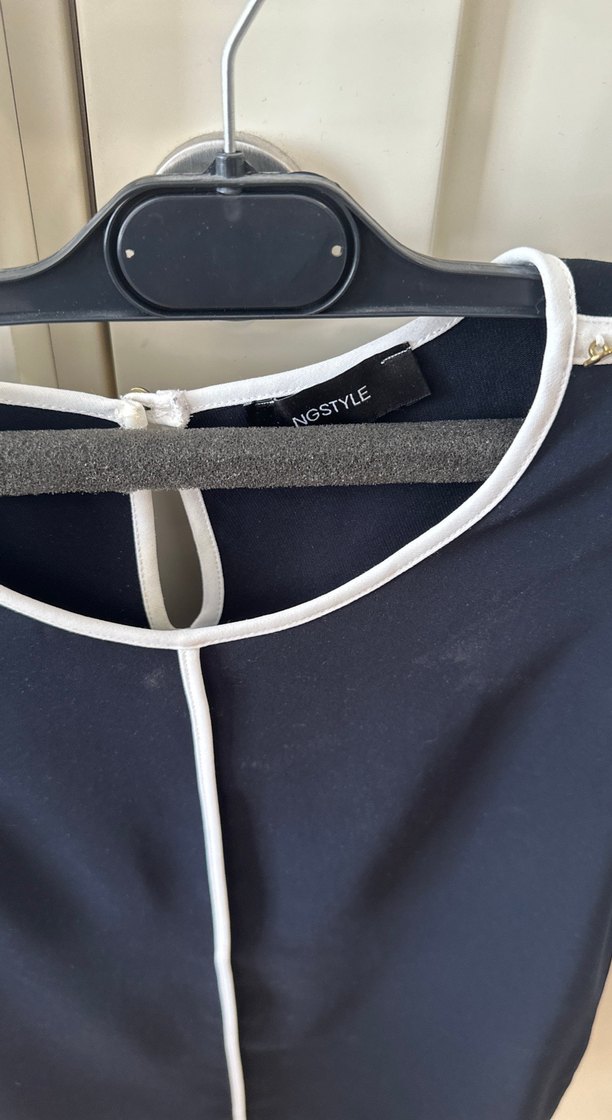 Siyah Kolsuz Minimalist Bluz - Görsel 2