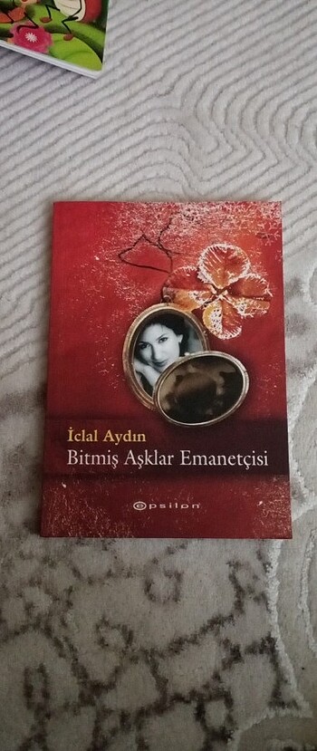 Bitmiş Aşklar Emanetçisi - İclal Aydın