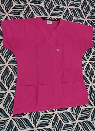 Pembe scrubs 