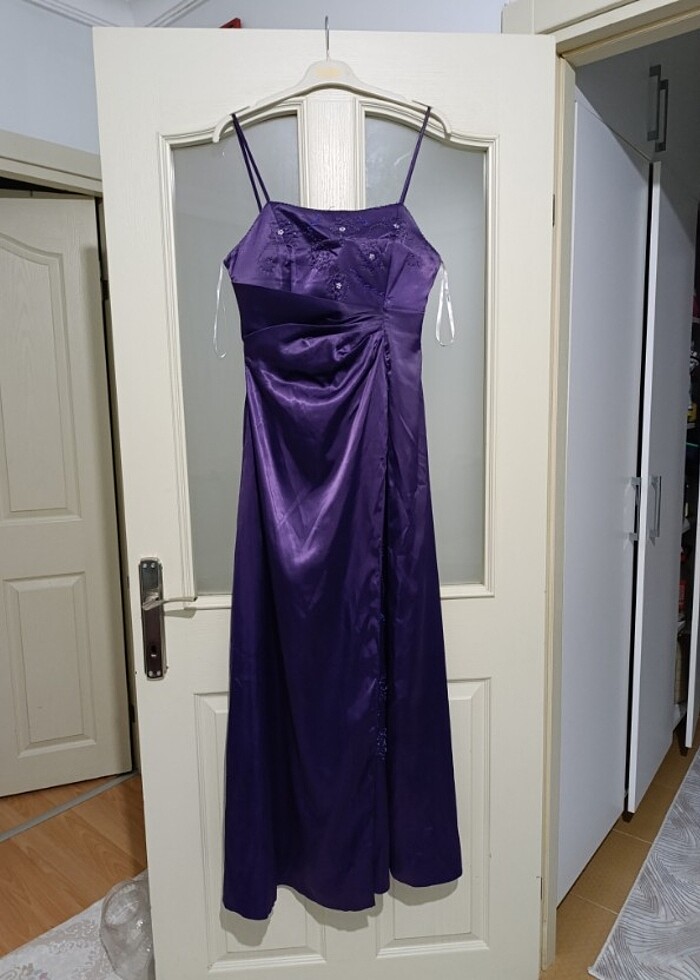 Saten elbise  - Görsel 2