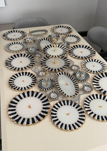 Modern Klasik Nakışlı Beyaz Gri Yemek Takımı - Görsel 2