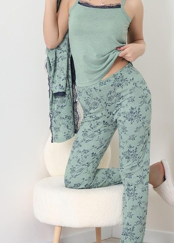 Yeşil Çiçek Desenli Bohem Kadın Pijama Takımı - Görsel 2