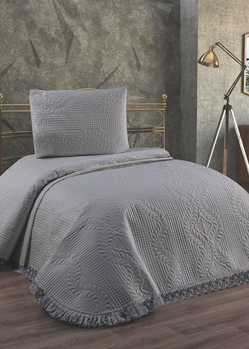 Nakışlı Beyaz Yatak Örtüsü ve Yastık Kılıfı - Görsel 3