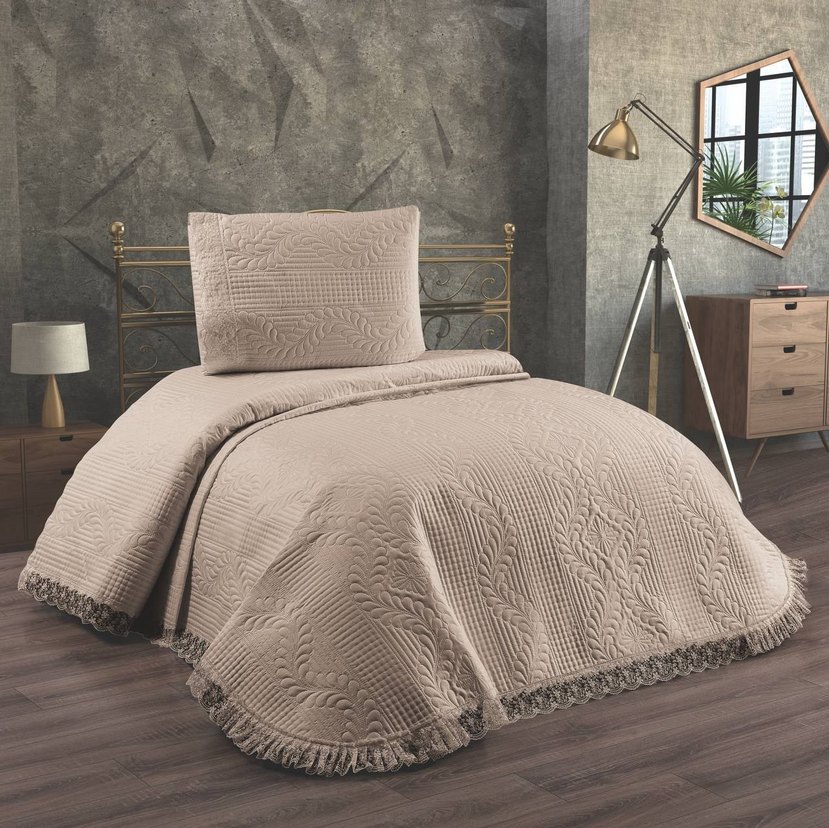 Nakışlı Beyaz Yatak Örtüsü ve Yastık Kılıfı - Görsel 2