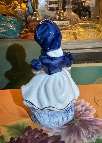 Mavi Elbiseli Kız ve Kuğu Biblosu - Görsel 3