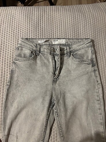 38 Beden BERSHKA denim jean