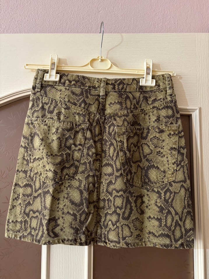Yılan Desenli Mini Etek - Görsel 3