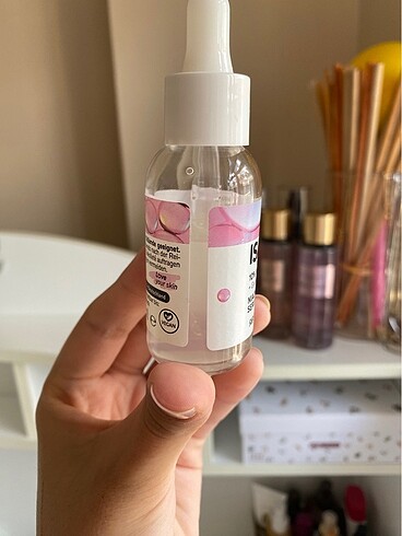 The Ordinary isana niacinamide serum