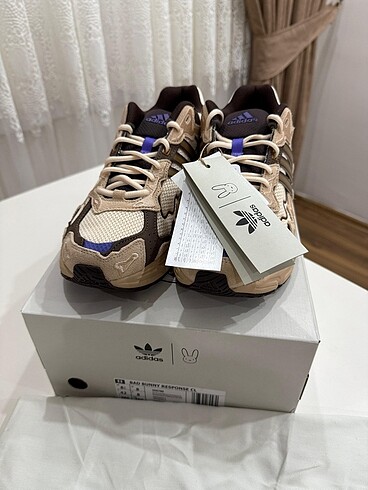 Adidas Adidas Bad Bunny Response Cl Sold Out Model